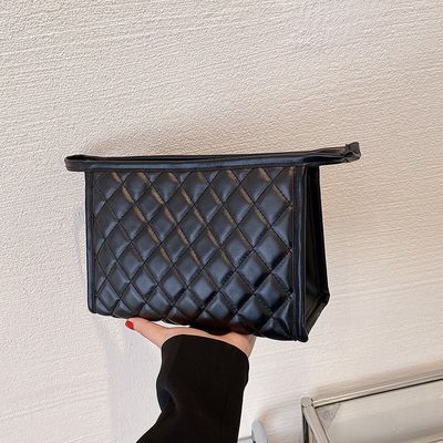 폴리에스터 천 쿼티드 여행 화장품 가방 당신의 사용자 지정 로고 붓는 펄퍼 필요