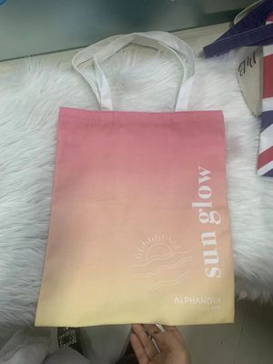 큰 면화 캔버스 토트 가방 주머니와 지퍼와 함께 천체와 동래 패턴