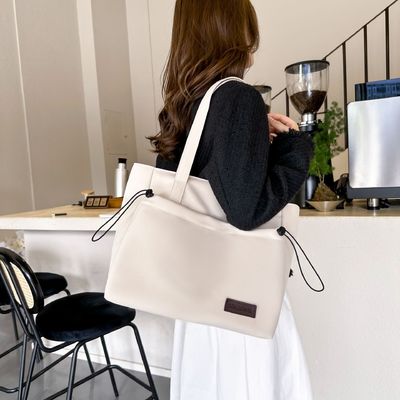 OEM/ODM 용납 여성 학생용 최신 패션 재사용 수 없는 토트백